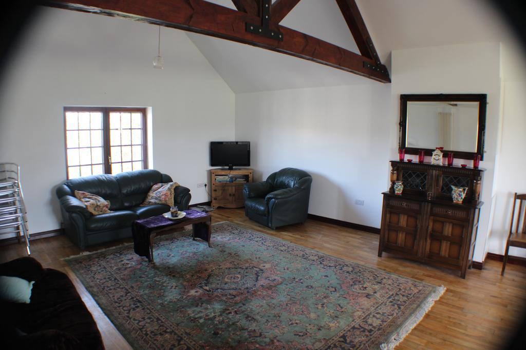 Slemish Barn Hostel Ballymena Extérieur photo