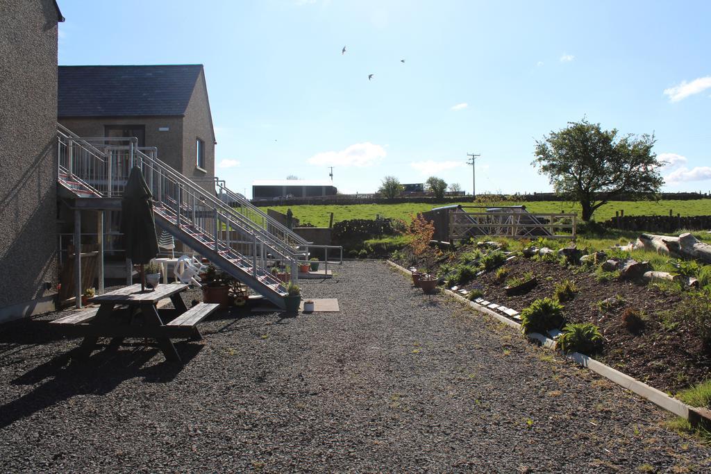Slemish Barn Hostel Ballymena Extérieur photo