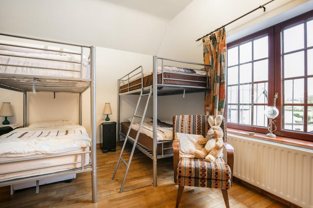 Slemish Barn Hostel Ballymena Extérieur photo